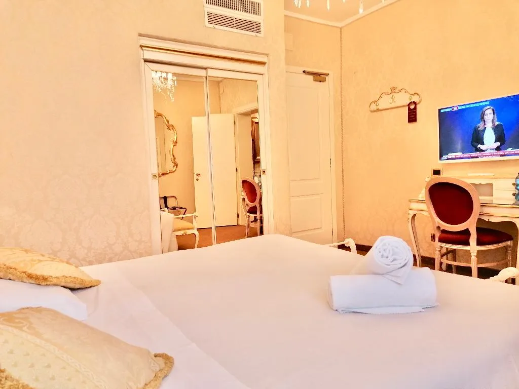 DOUBLE SUPERIOR Room, Gardena, Venice