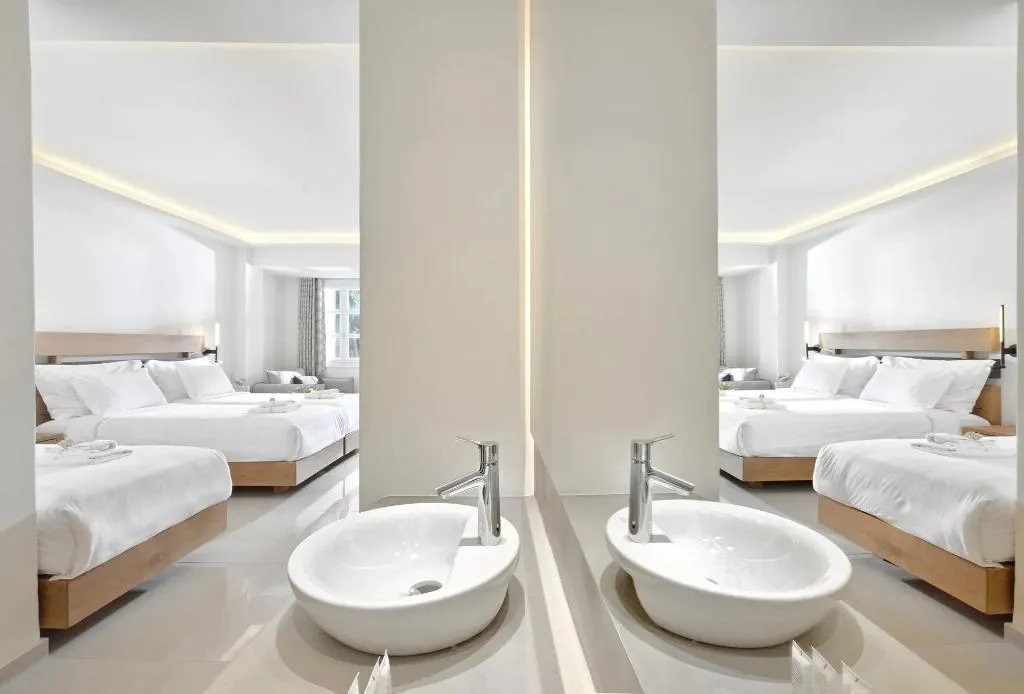 TRIPLE SUPERIOR Room, Petinos Hotel, Mykonos