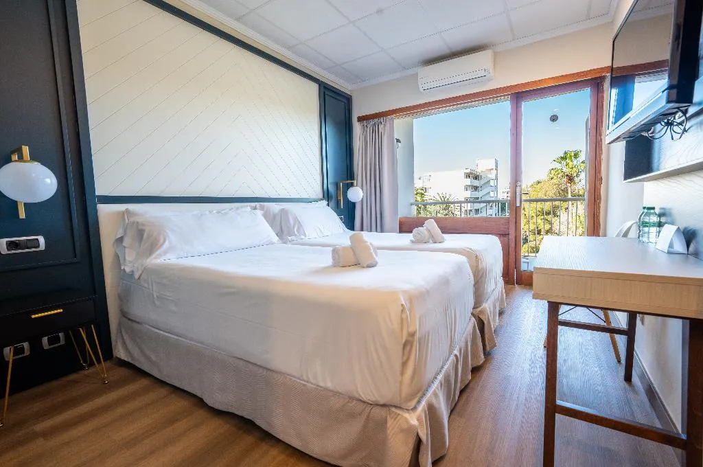 Double or Twin SUPERIOR WITH BALCONY Room, Nura Condor, Majorca