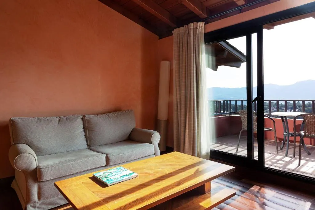 Room, Montanya Hotel & Lodge, Costa Brava