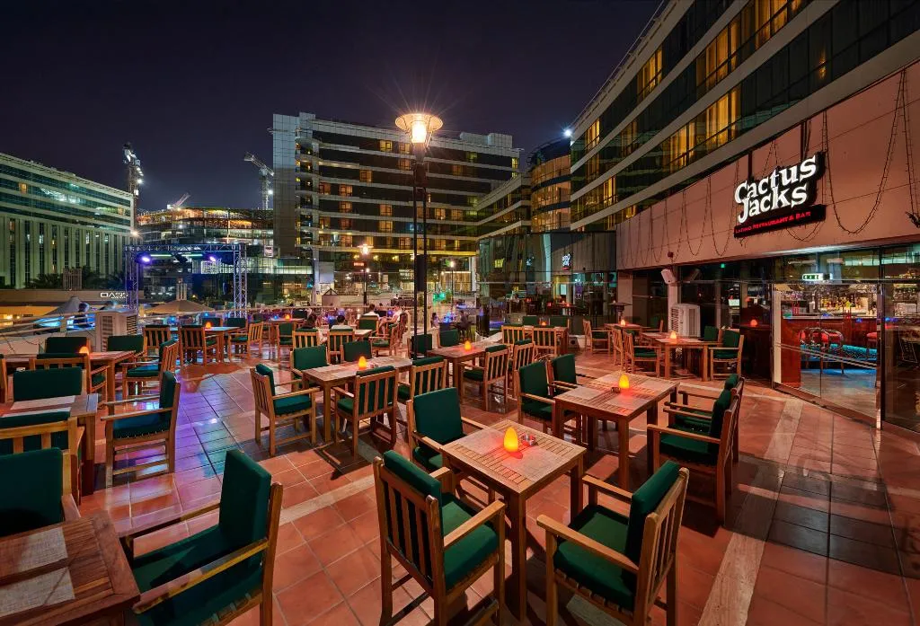 Restaurant, Millennium Airport Hotel Dubai, Dubai
