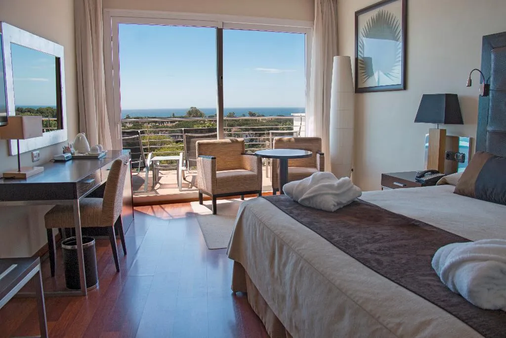 DOUBLE DELUXE OCEAN VIEW Room, Senator Banus, Costa Del Sol