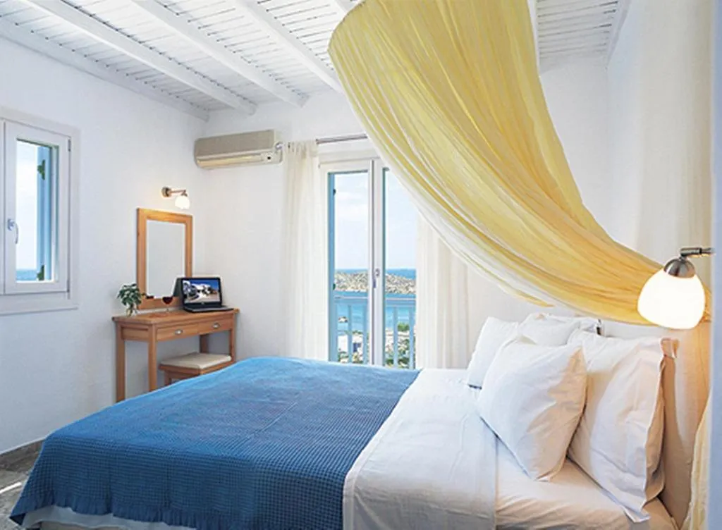 TRIPLE STANDARD Room, Zephyros Hotel, Mykonos