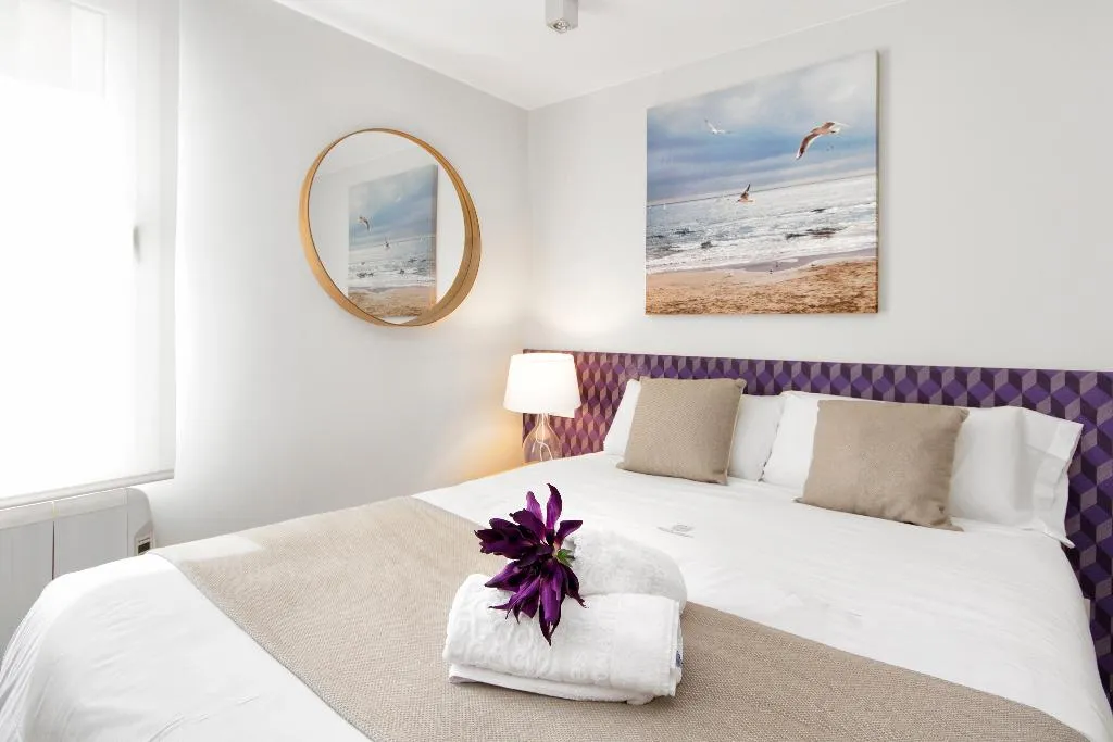 APARTMENT TWO BEDROOMS Room, Mercedes Heritage Apartments, Barcelona