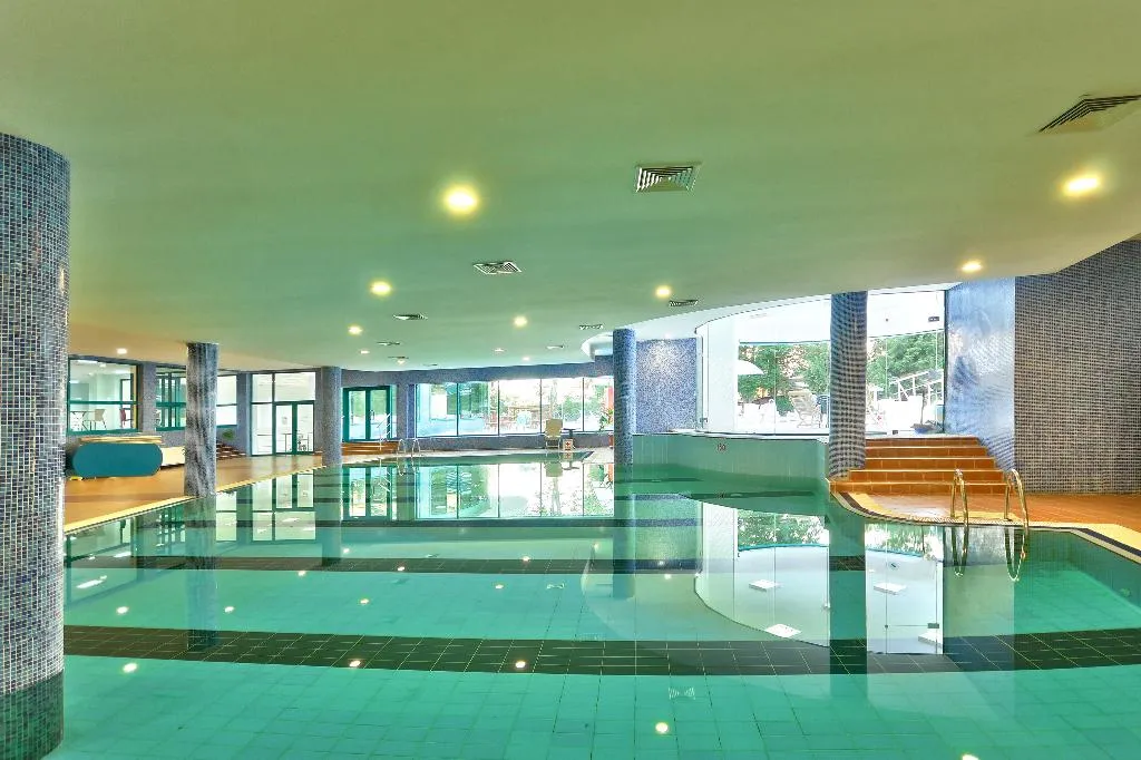 Pool, Marina Grand Beach Hotel, Varna