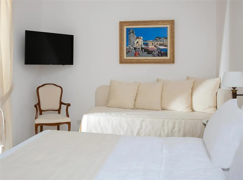 Room, Hotel Syrene Capri, Naples