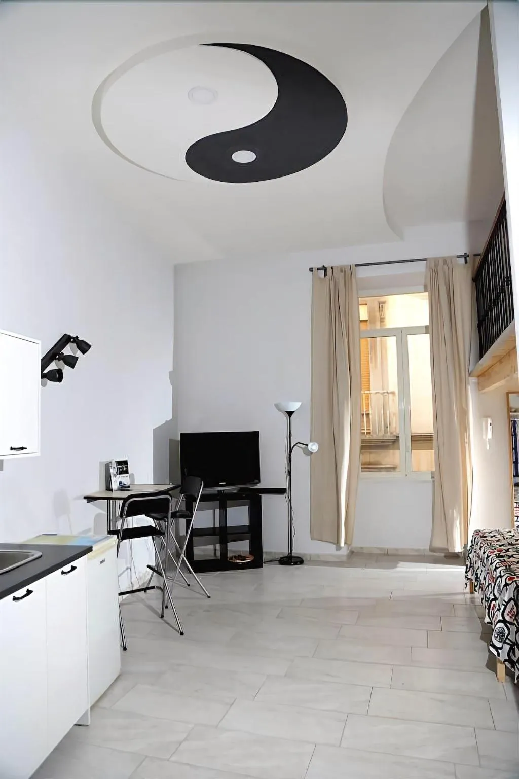 Room, B&B City Center, Naples