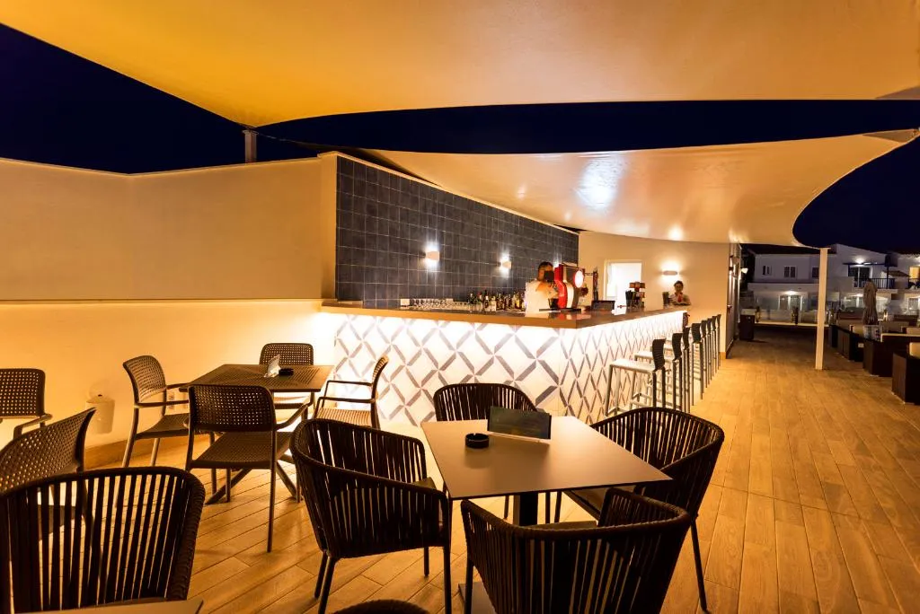 Bar, Parque Nereida Suites Hotel, Majorca
