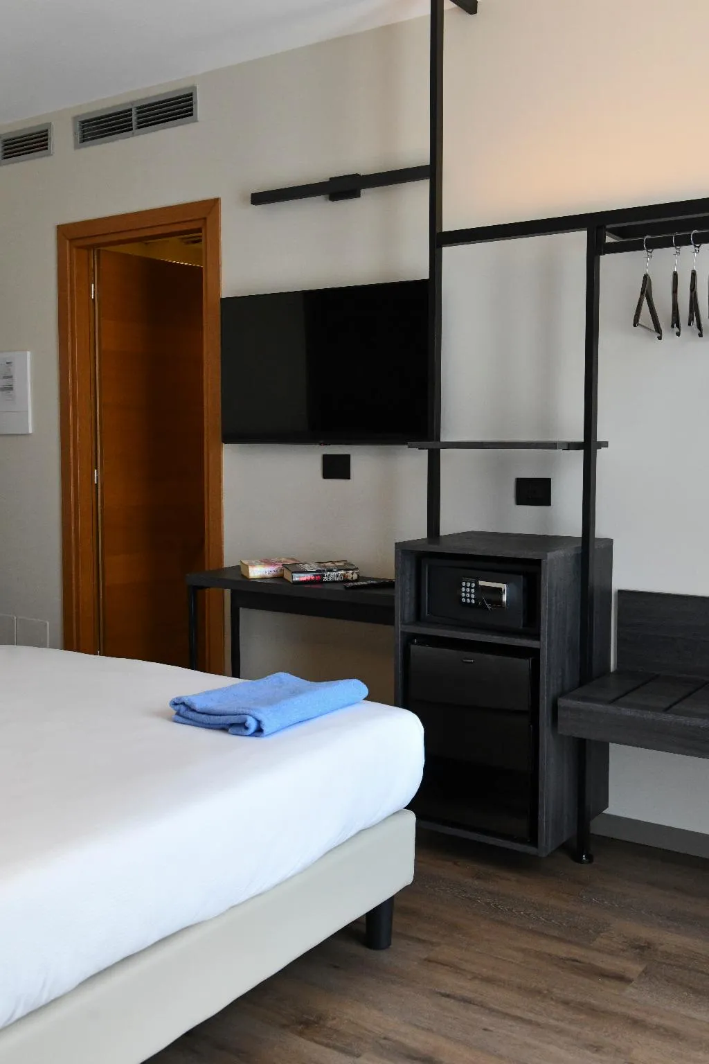 DOUBLE SUPERIOR WITH BALCONY Room, Eden Hotel, Venice