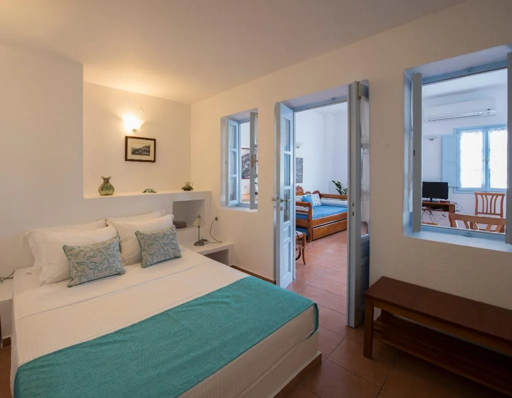 Room, Kastro Suites, Santorini