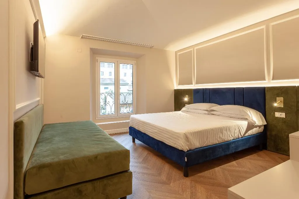 TRIPLE SUPERIOR Room, La Fortezza, Florence