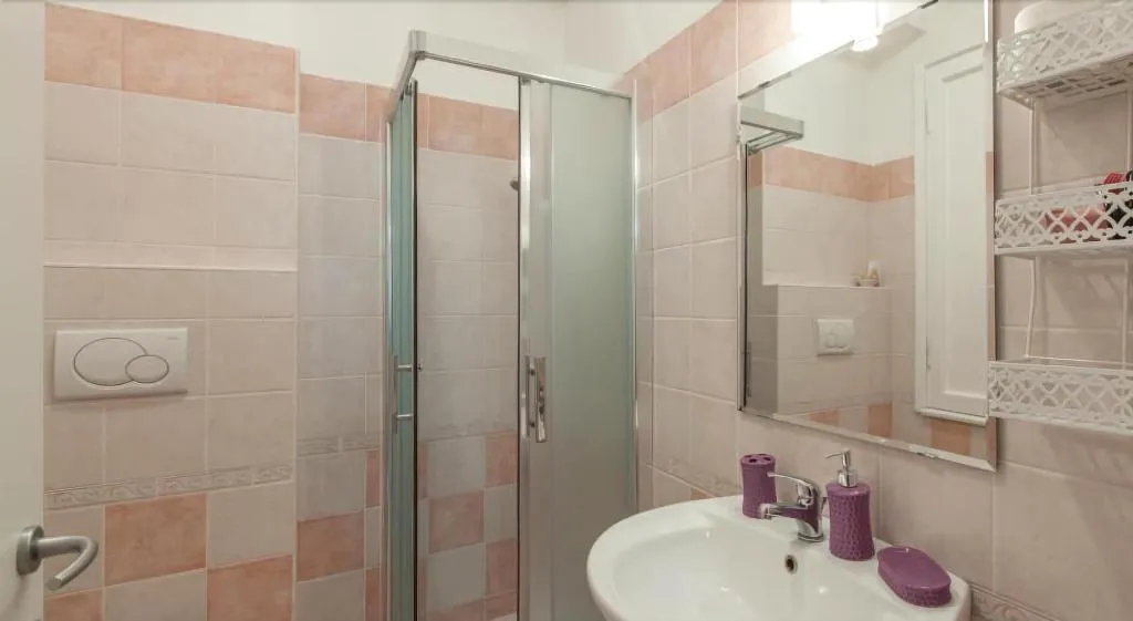 Room, Dormi A Roma, Rome