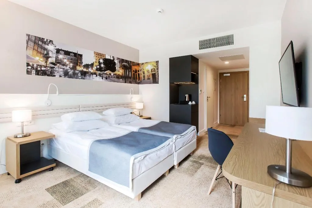 Room, Platan, Gdansk