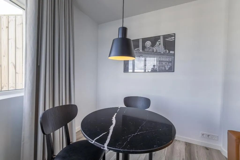 APARTMENT TWO BEDROOMS WITH VIEWS Room, Hlemmur Suites, Reykjavik