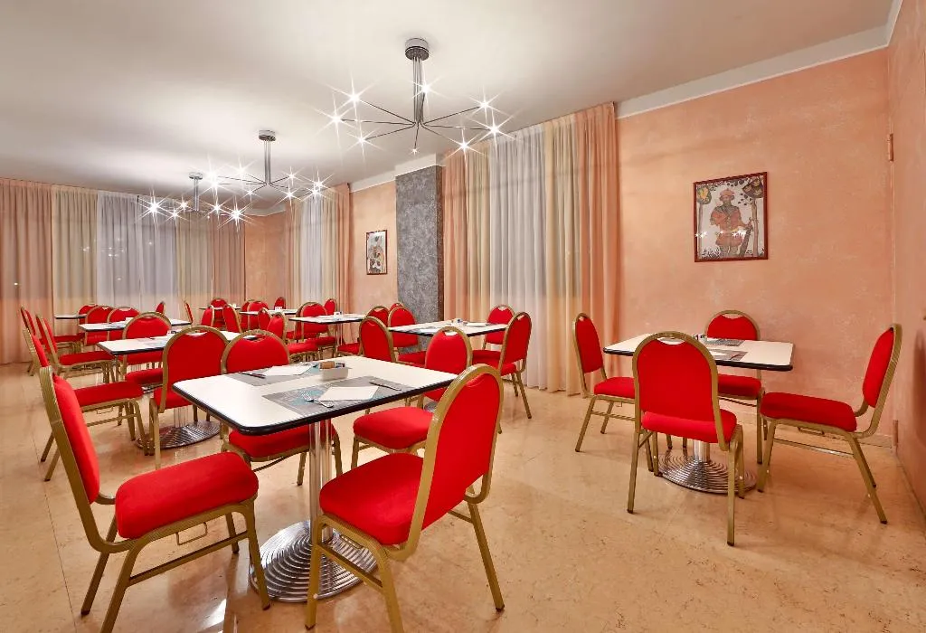Restaurant, Best Western Cavalieri della Corona, Milan