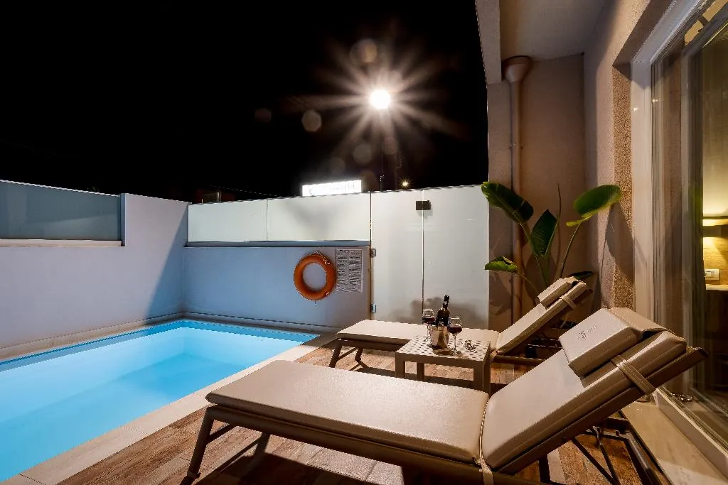 SUITE POOL VIEW Room, Sarpidon Suites, Crete