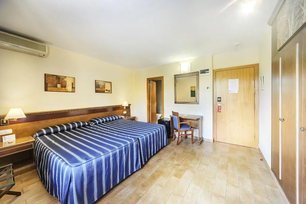 Double or Twin STANDARD Room, Óbal Hotel Marbella, Costa Del Sol