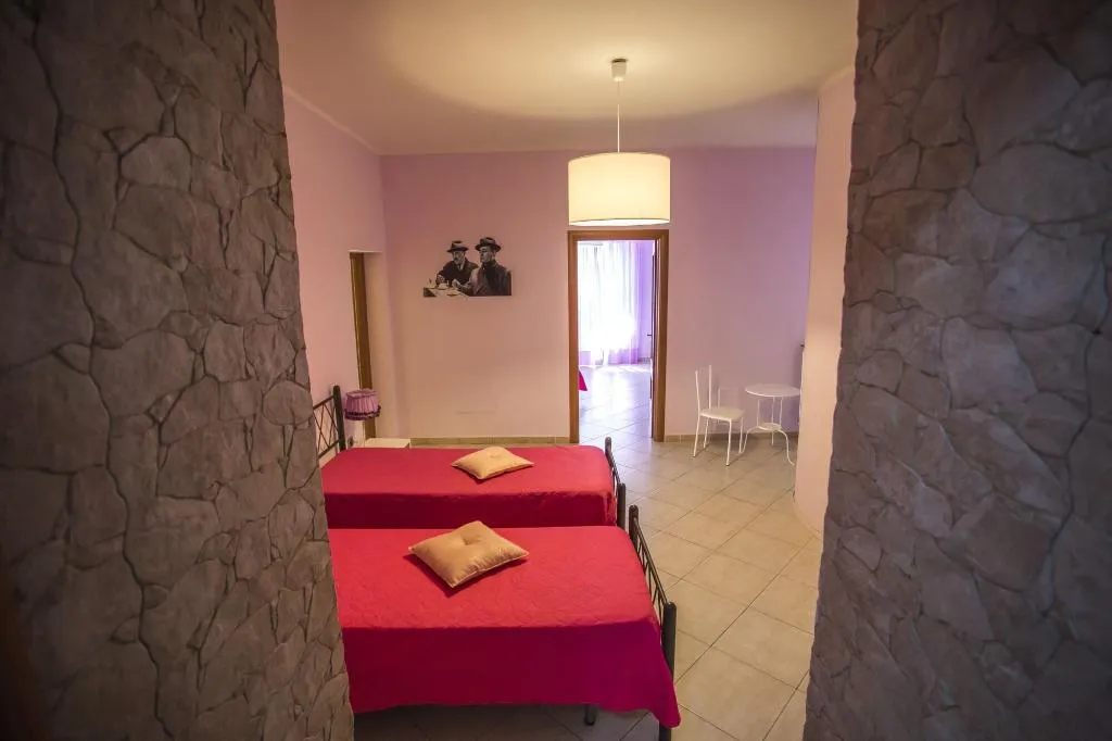 Room, Sanfralù, Naples