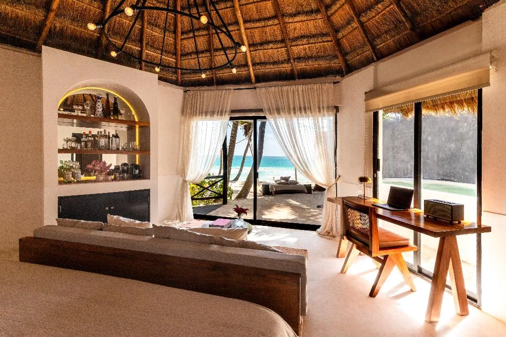 VILLA BEACH FRONT WITH PRIVATE POOL Room, Casa Gitano, Cancun Area