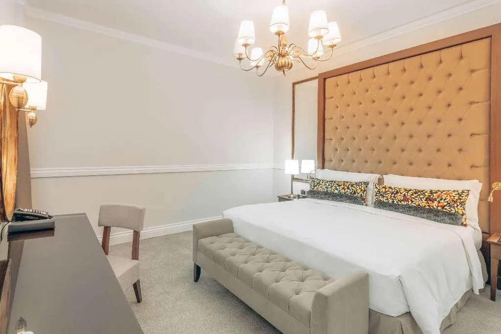 SUITE STANDARD Room, Dukes The Palm Dubai Hotel, Dubai