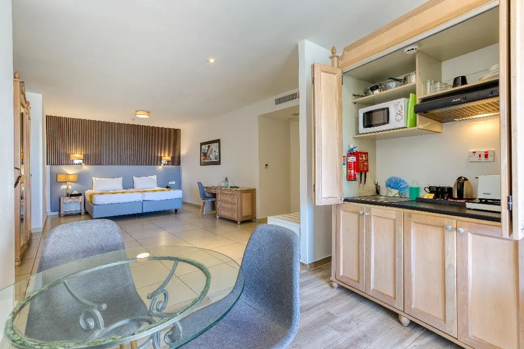 STUDIO DELUXE Room, Solana Hotel & Spa, Malta