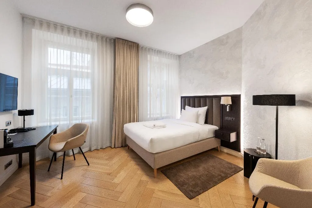 SINGLE DELUXE Room, Nunne Boutique Hotel, Tallinn
