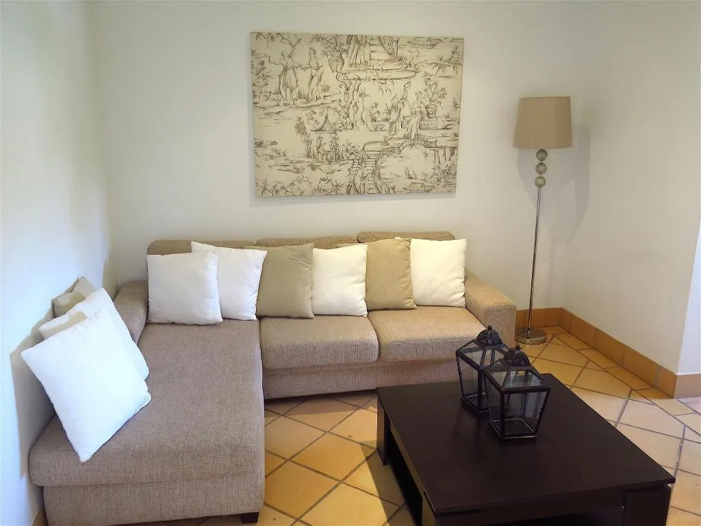 Room, Pine Cliffs Village & Golf Suites, Algarve