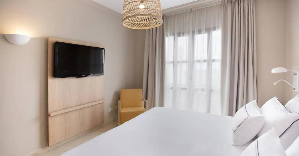 FAMILY ROOM STANDARD Room, Melia Villaitana, Costa Blanca