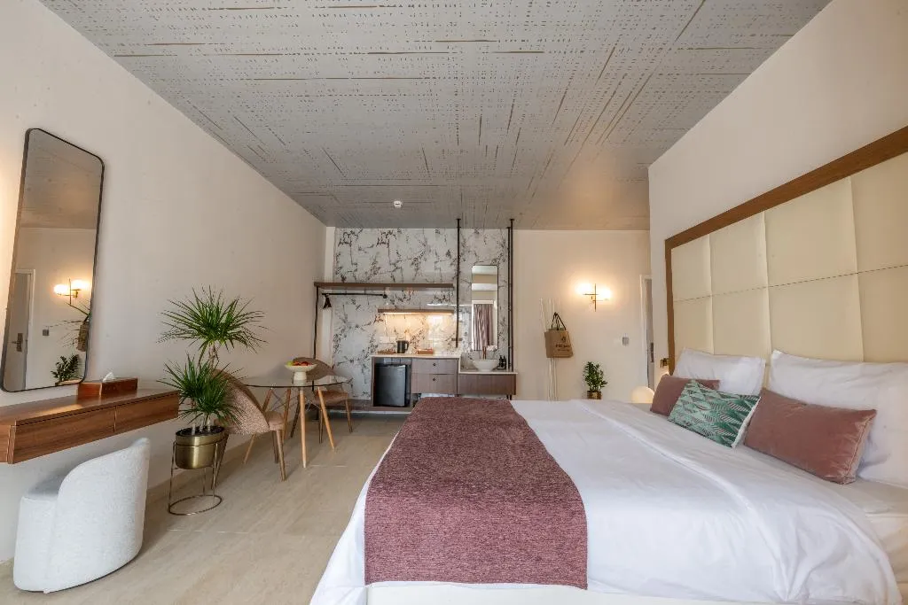 Room, King Jason, Cyprus