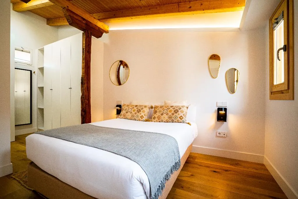 APARTMENT TWO BEDROOMS WITH TERRACE Room, Smartr Madrid Gran Vía Apartments, Madrid