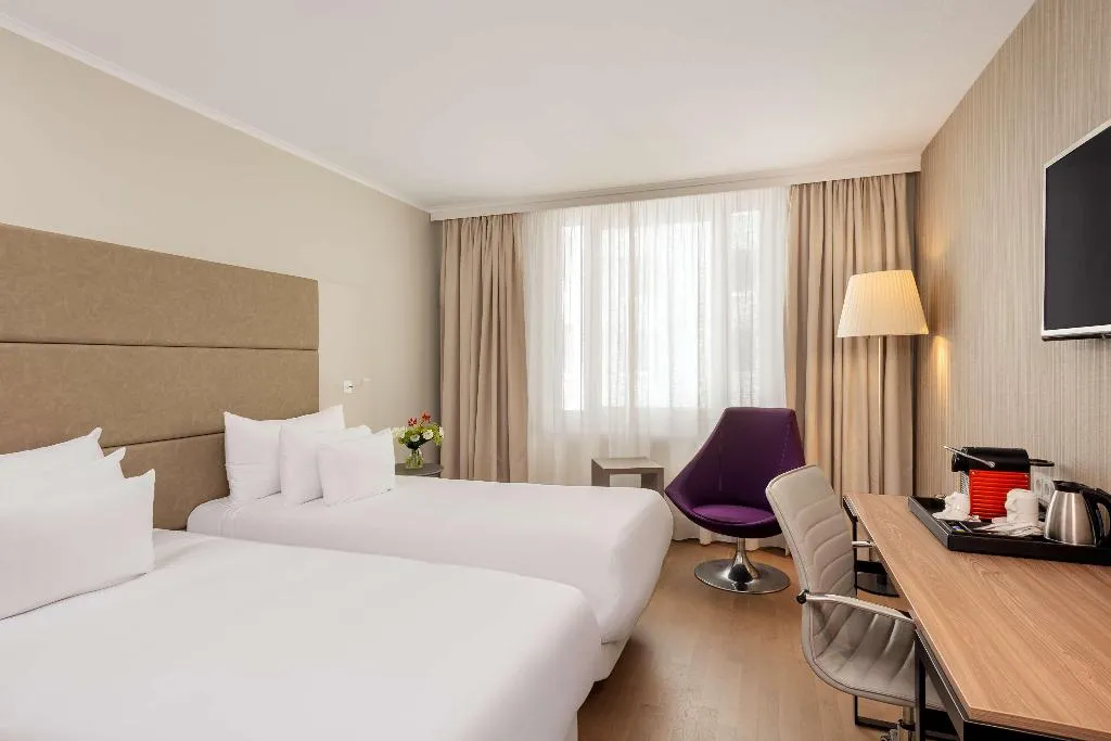 DOUBLE SUPERIOR Room, NH Collection Berlin Mitte am Checkpoint Charlie, Berlin