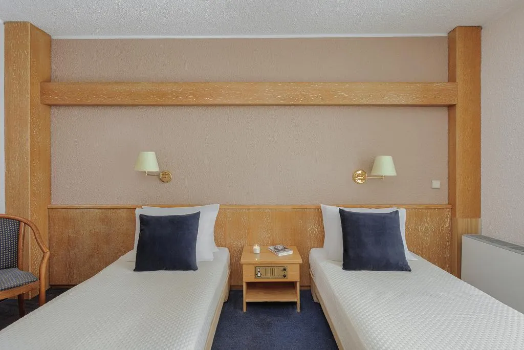 TWIN CLASSIC CITY VIEW Room, Sun Beach Hotel Thessaloniki, Thessaloniki