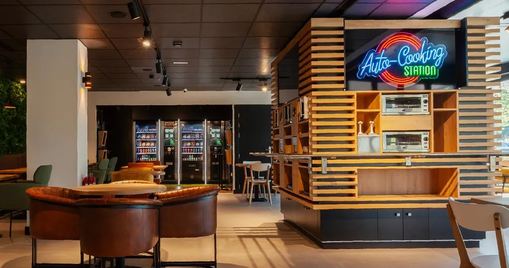 Restaurant, Vertice Roomspace Madrid, Madrid