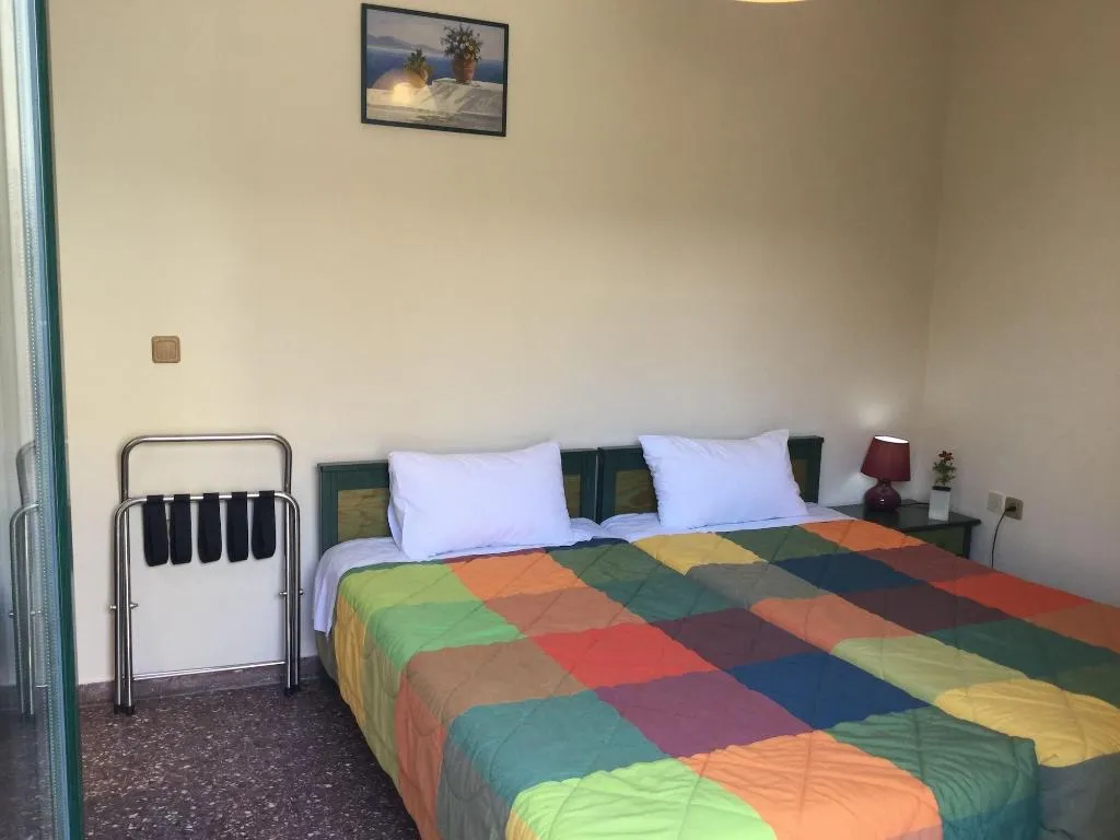 Room, Arocaria Apartments, Crete