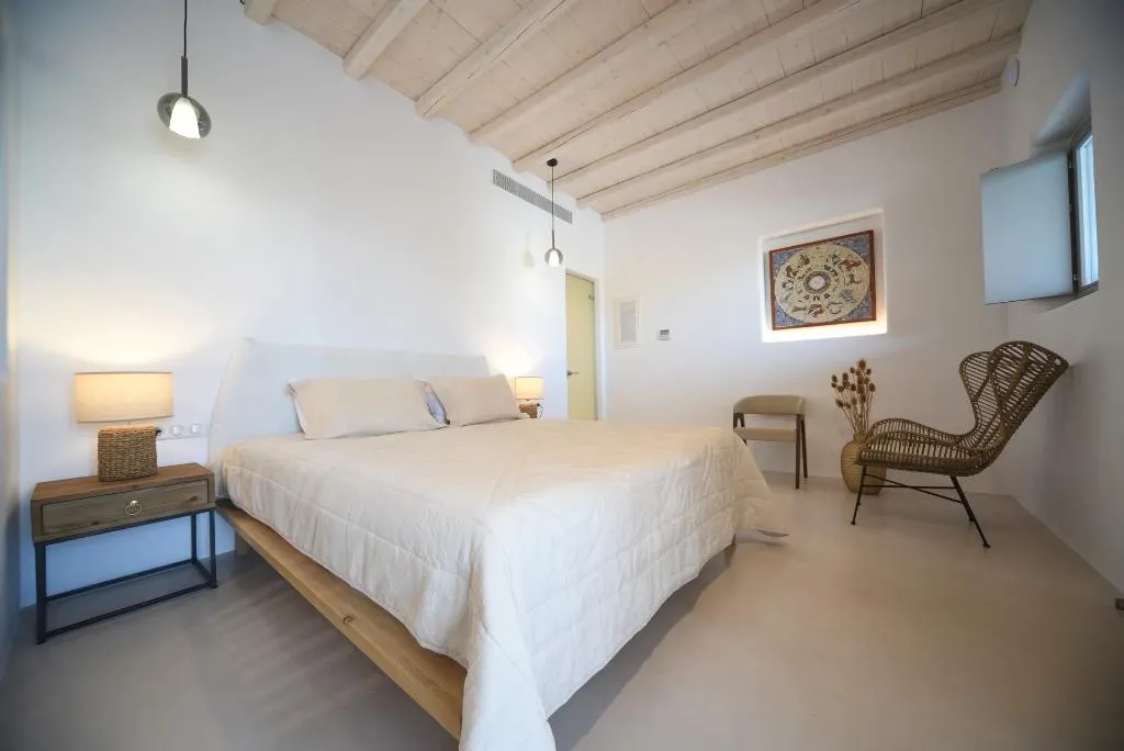 SUITE WITH PRIVATE POOL Room, Myconian Crown Suites by Mr and Mrs White, Mykonos