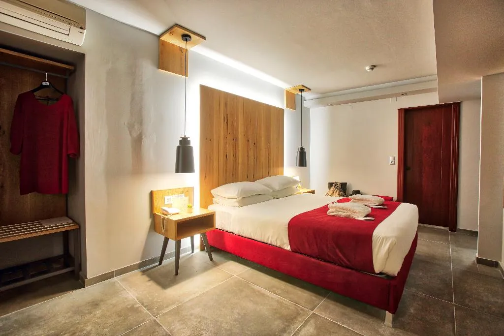 JUNIOR SUITE CITY VIEW Room, Capsis Astoria Heraklion, Crete