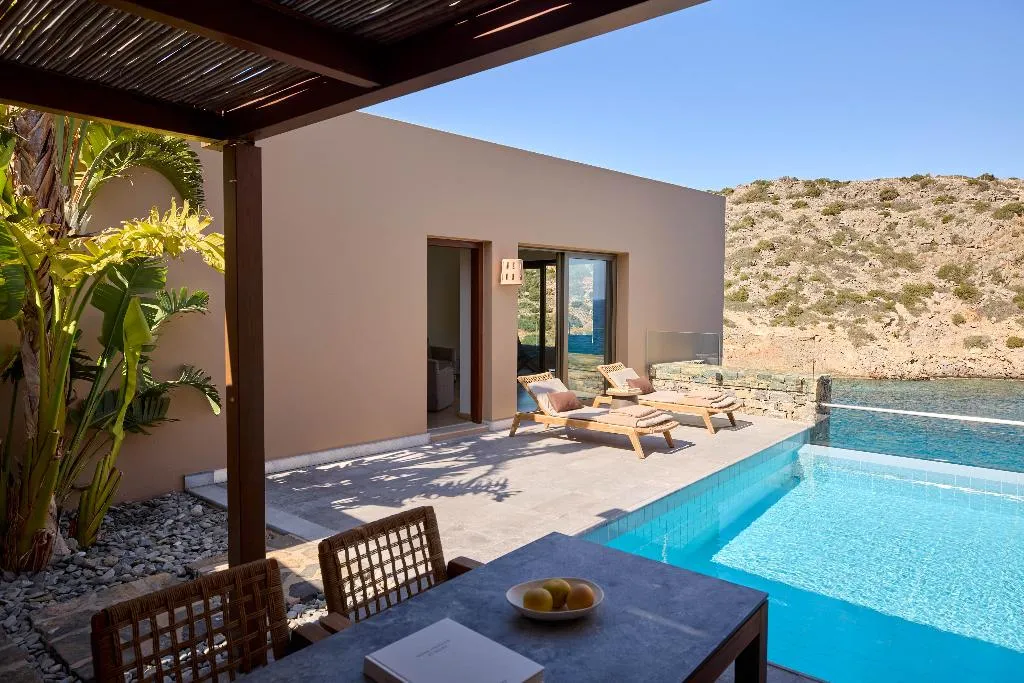 VILLA WITH PRIVATE POOL Room, Daios Cove, Crete