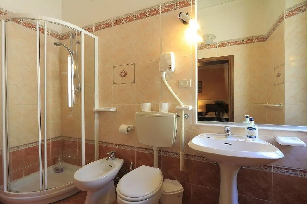 Room, Katti House, Florence