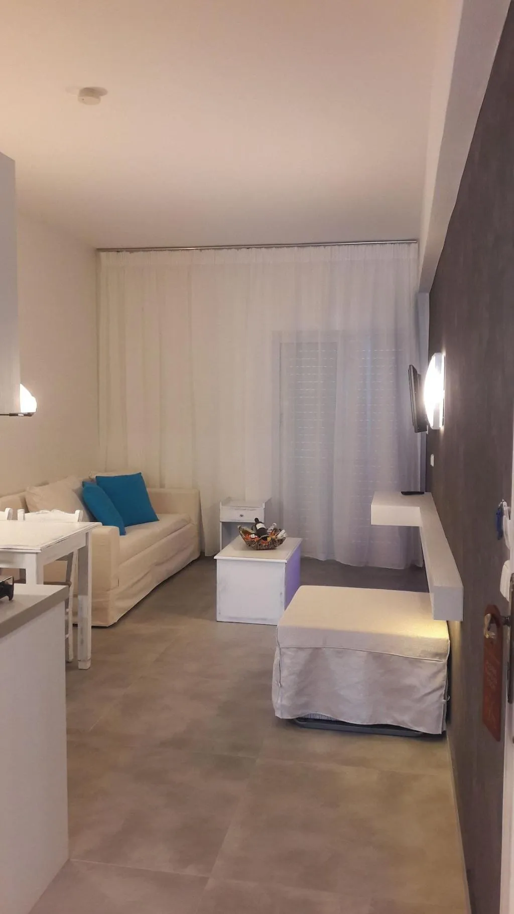 Room, Niriides Hotel, Crete