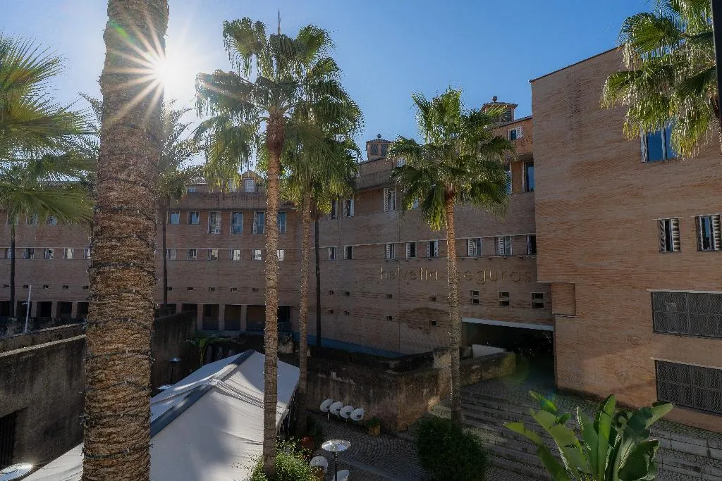 General view, azz Apartamentos Torre de la Plata, Seville