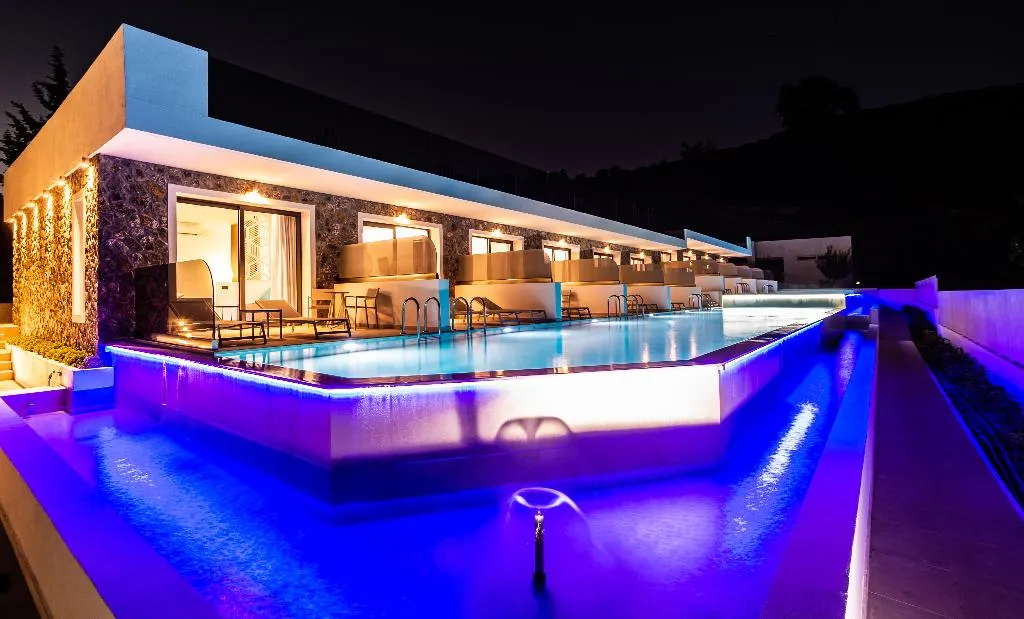 SUITE SUPERIOR WITH PRIVATE POOL Room, Zoes, Rhodes