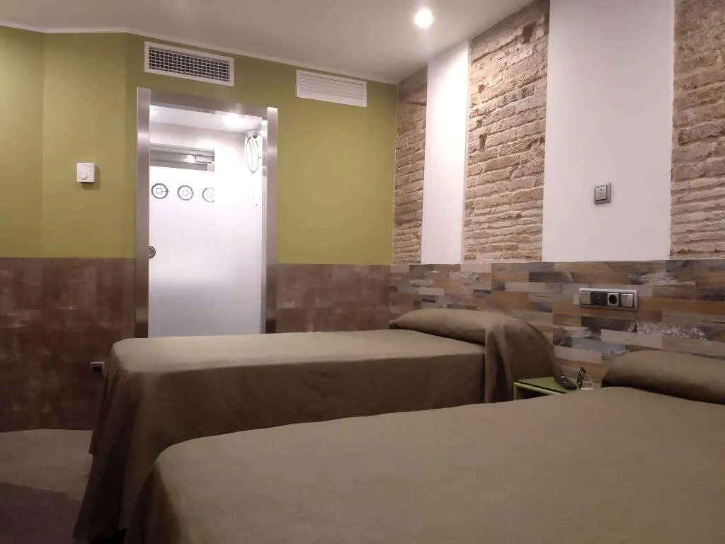 Room, Pensión Miami, Barcelona