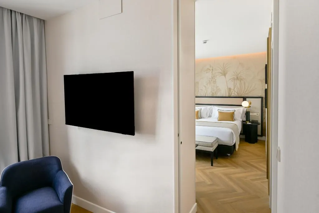 JUNIOR SUITE STANDARD Room, Sercotel Sevilla Don Luciano, Seville