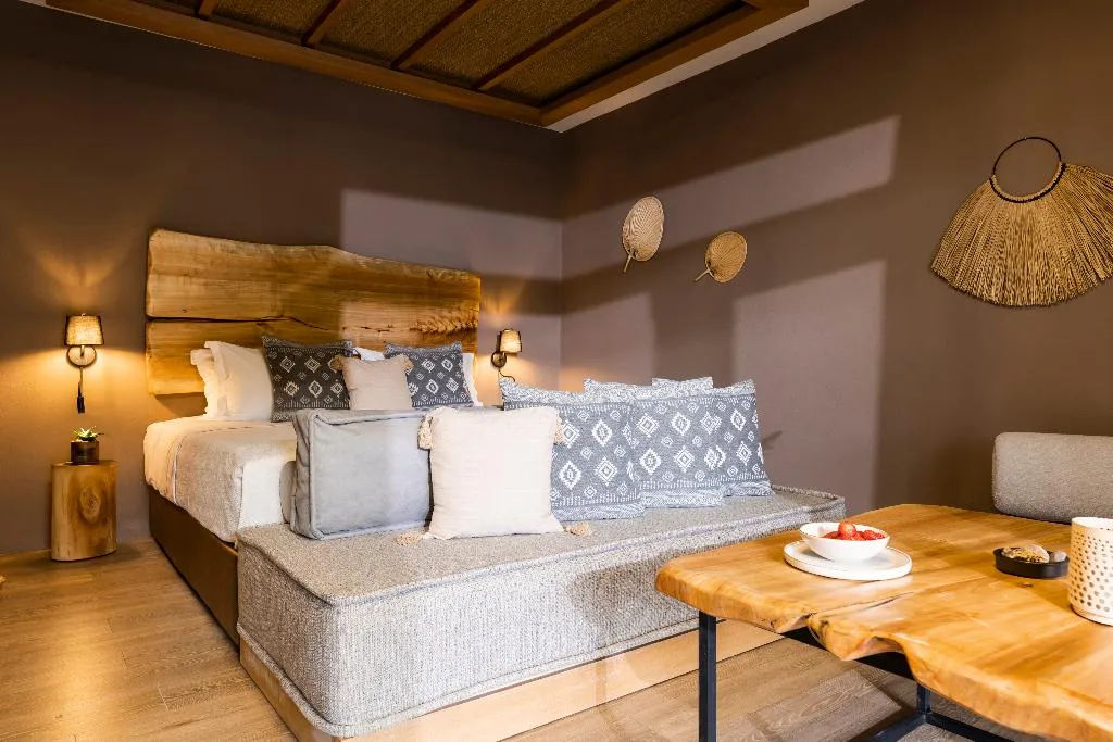 SUITE MOUNTAIN VIEW Room, Avaton Suites & Villas, Skiathos