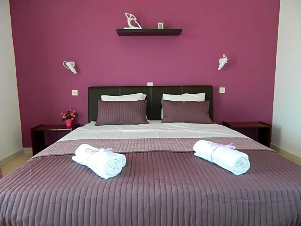 Room, Roseberry Studios, Rhodes