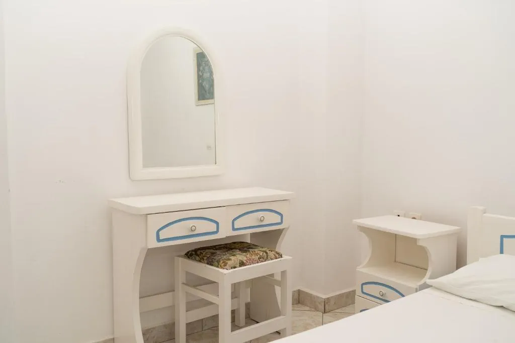 STUDIO POOL VIEW Room, Anna's Studios & Apartments, Zante