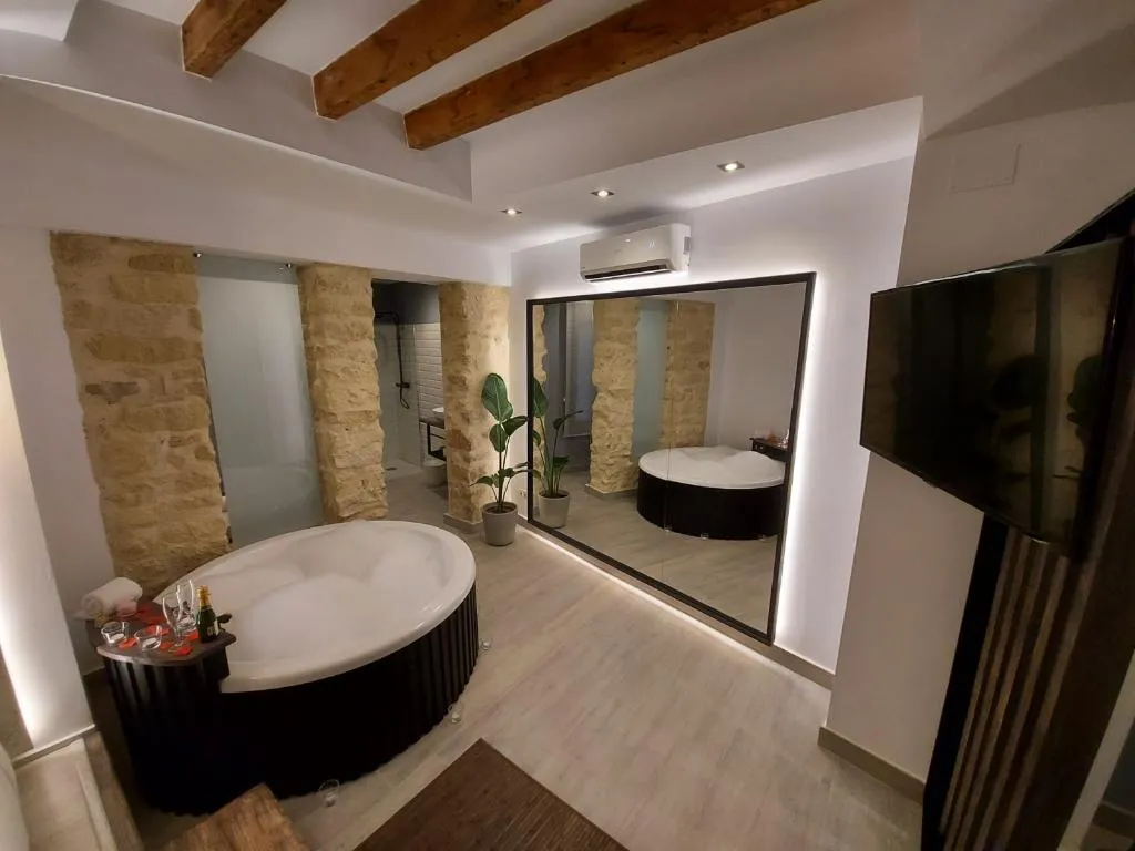 APARTMENT ONE BEDROOM ONE BATHROOM Room, S30 Reina Victoria, Costa Blanca