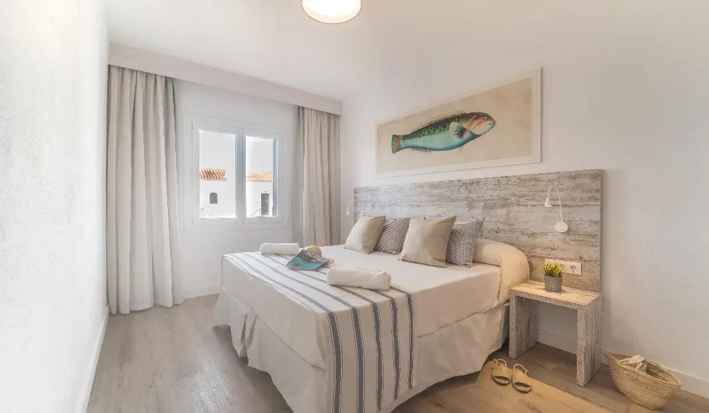 Room, Carema Club Resort, Menorca