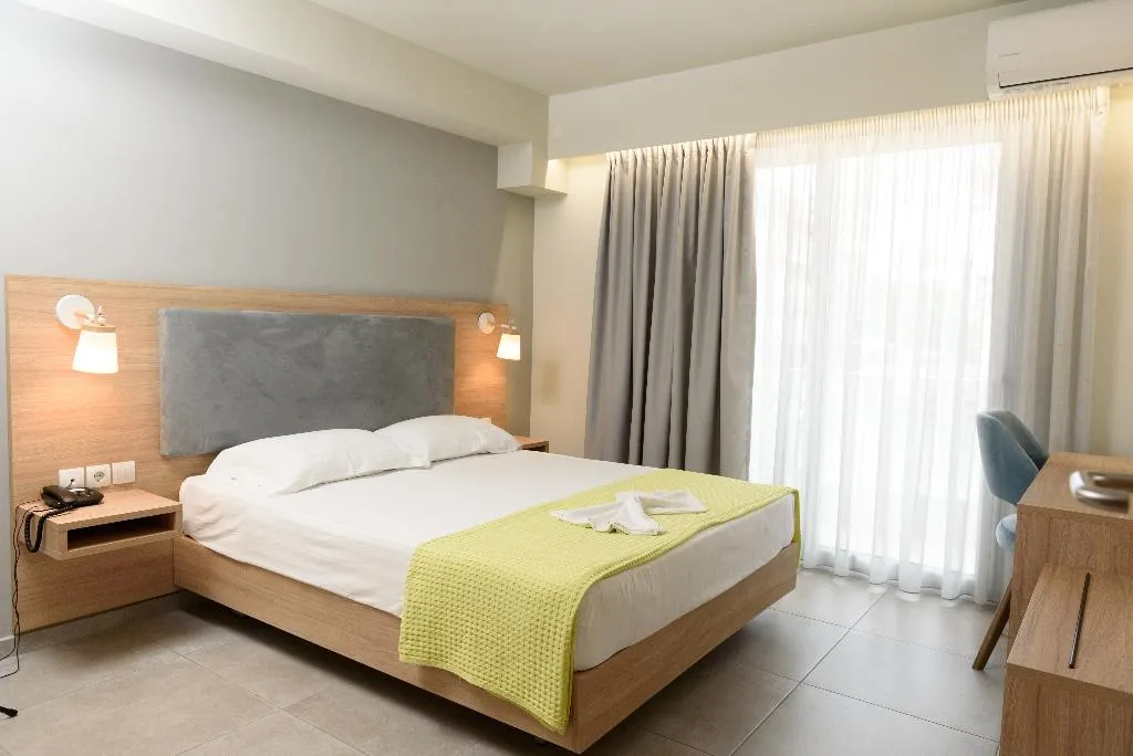 Double or Twin PREMIUM Room, Regina Mare Hotel, Thessaloniki