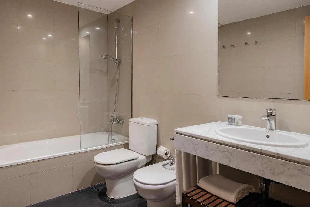 APARTMENT EXECUTIVE Room, Barcelona Apartment Villarroel, Barcelona